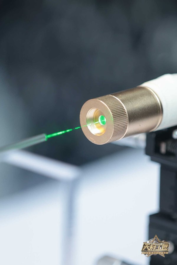 星速优配平台 氢能压缩机变钢琴节拍器？成都航空工匠“跨界”挑战